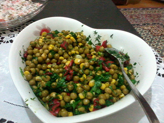 Bezelye Salatası Tarifi ve Malzemeleri